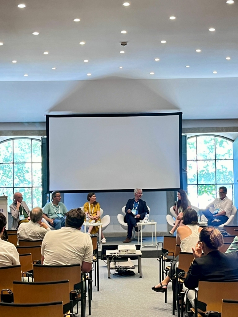 7fd9ea74-ed25-465b-812d-81a21e11eccd (002)