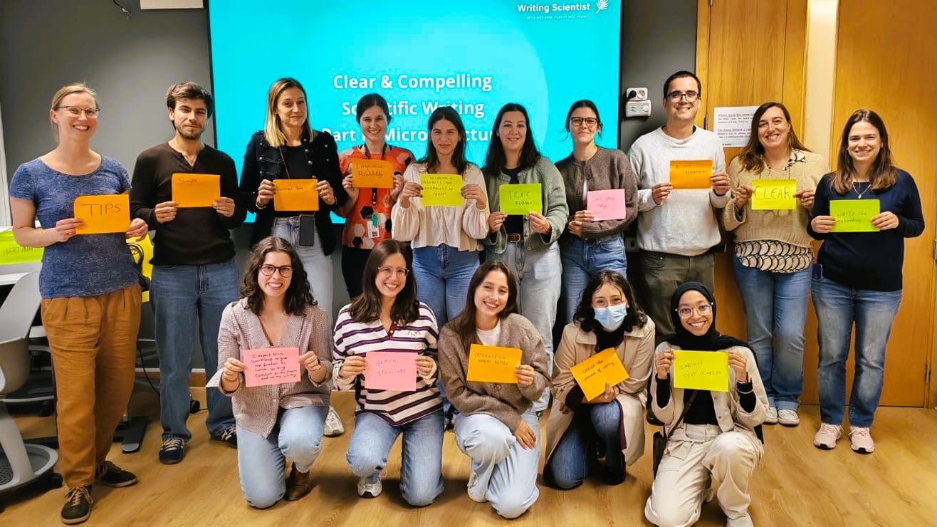 Photo participant group to Clear and Comeplling Scientific Writing Course